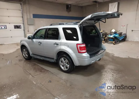 2010 Ford Escape Xlt from USA, damaged, VIN 1FMCU0DG3AKA95213